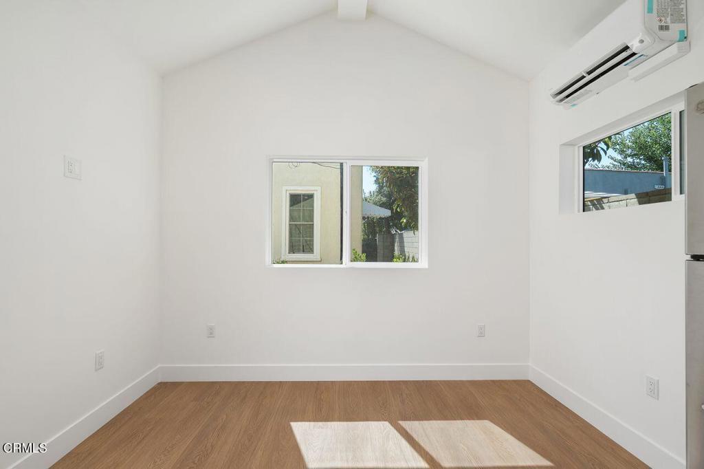 789 Elmira Street Property Photo 6