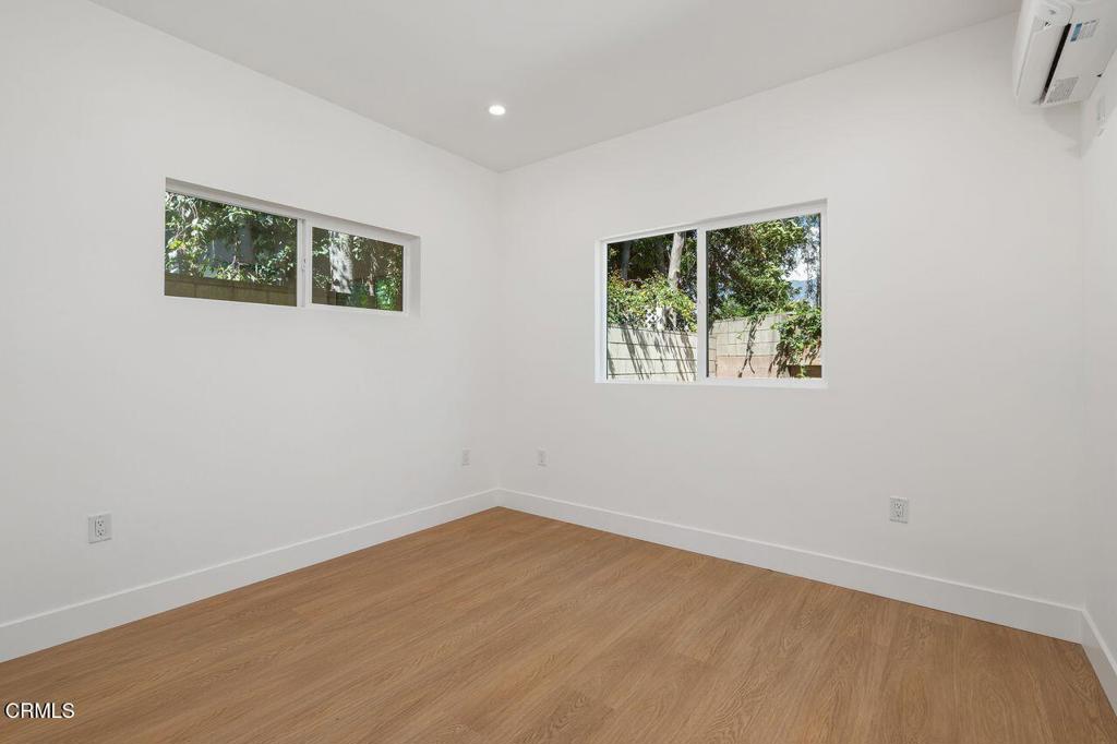 789 Elmira Street Property Photo 10