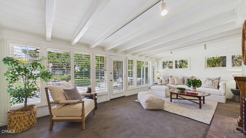 1828 Warwick Road Property Photo 12
