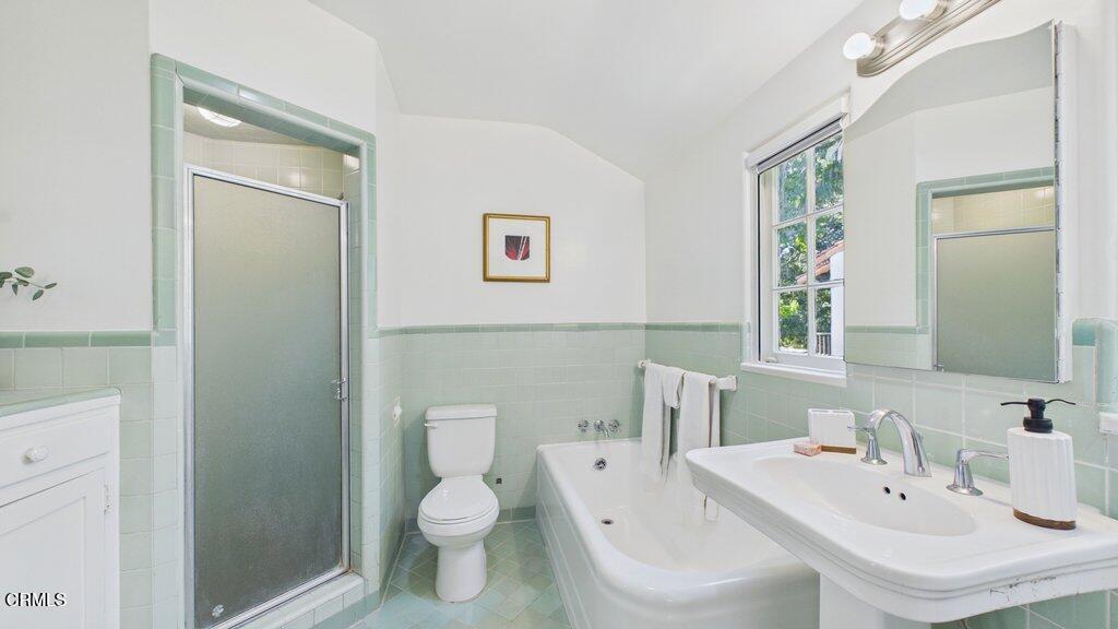 1828 Warwick Road Property Photo 46