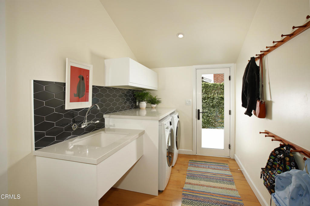 2901 W Oak Street Property Photo 8
