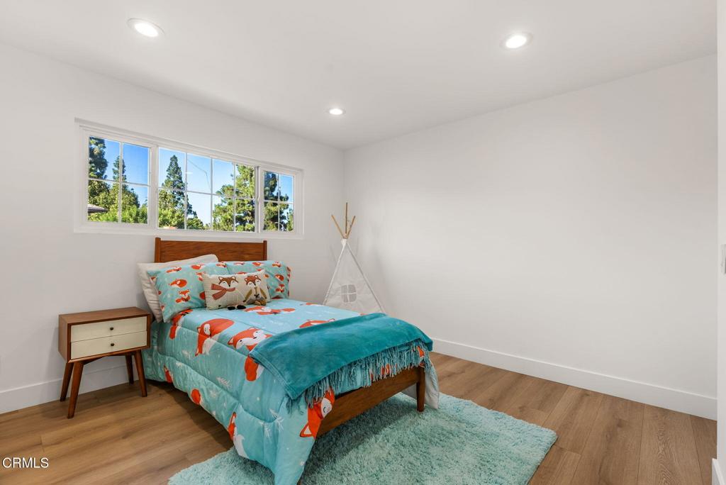 10856 Topeka Drive Property Photo 39