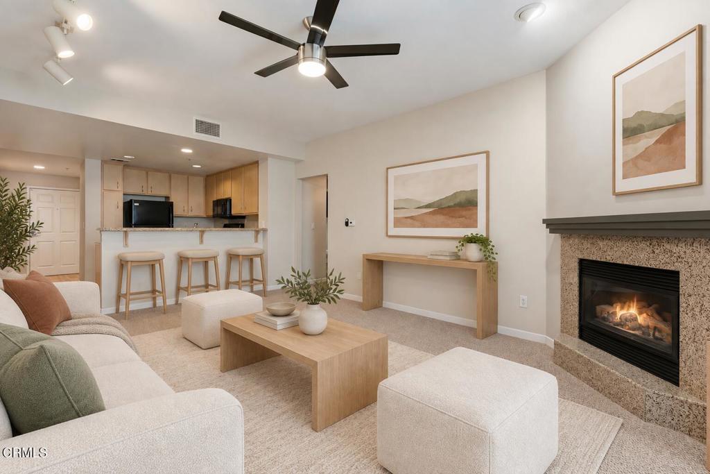 160 S Hudson Avenue 105 Property Photo 11