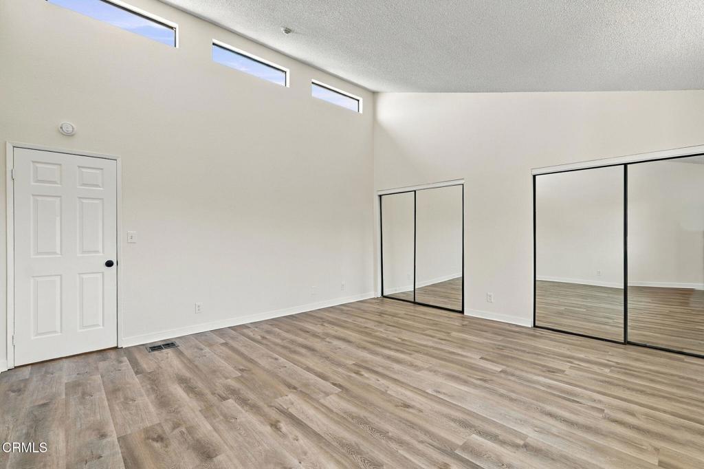 2718 Vanderbilt Lane B Property Photo 15