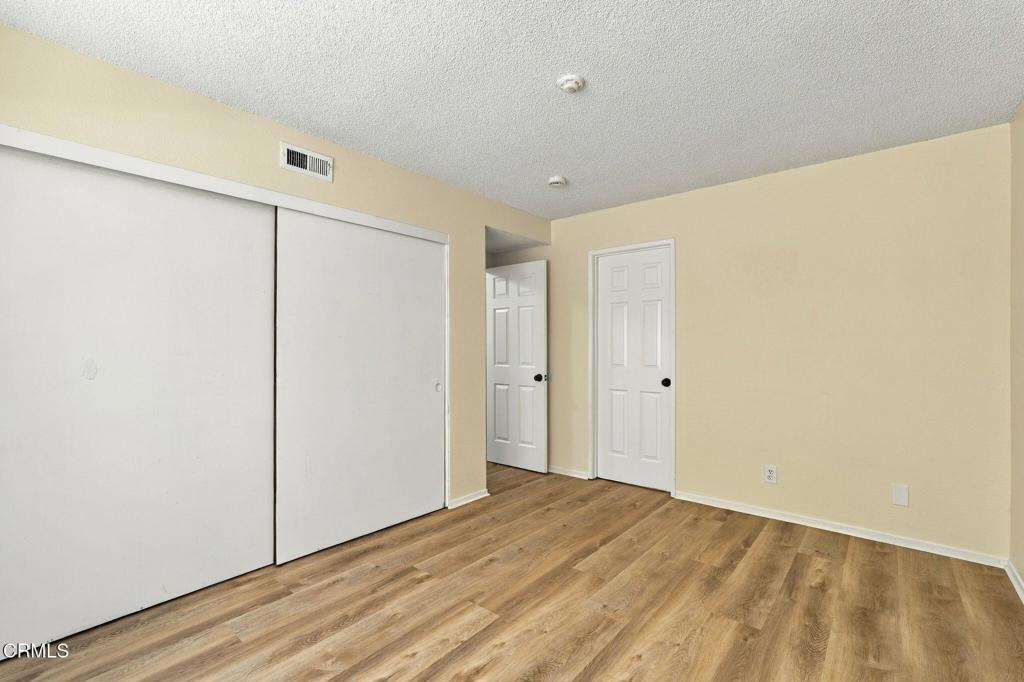 2718 Vanderbilt Lane B Property Photo 23