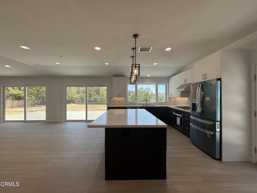 2230 Sherwood Place Property Photo 10