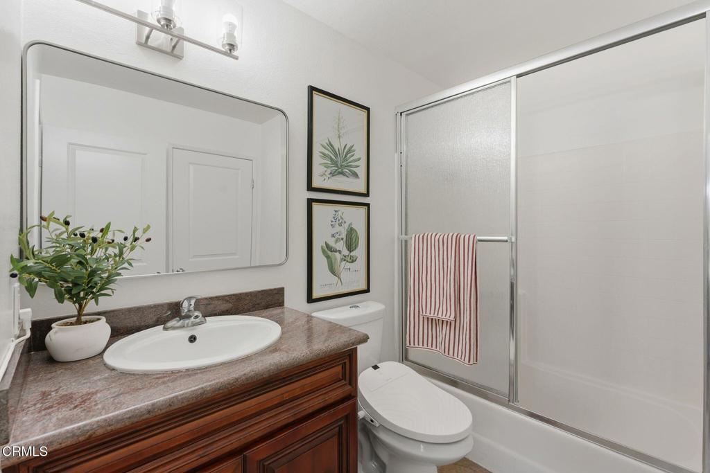 595 N Garfield Avenue 7 Property Photo 10