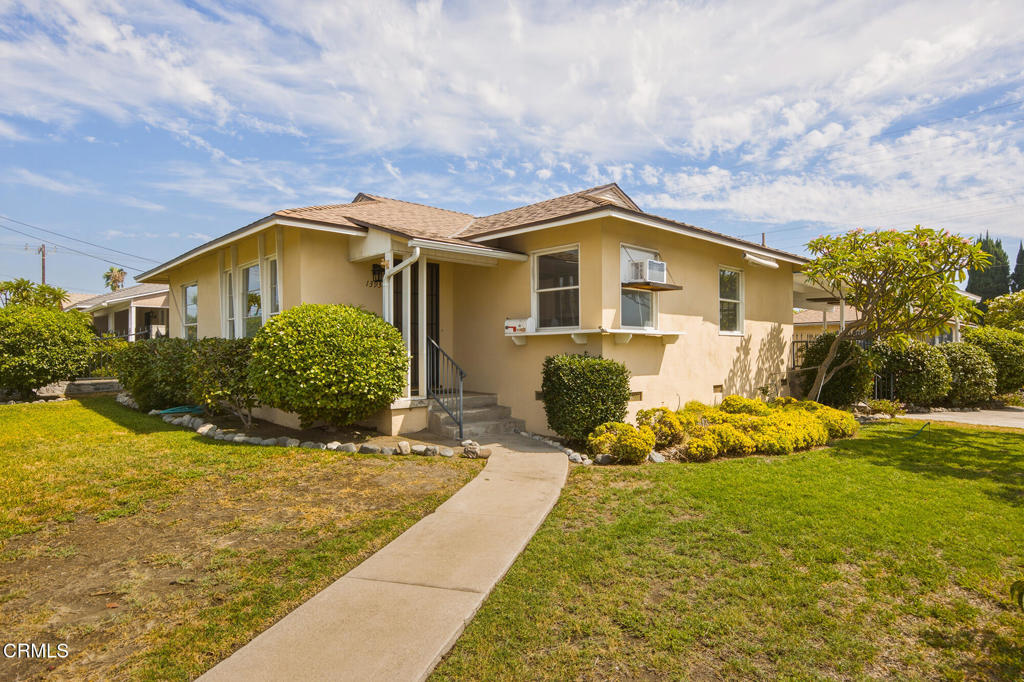 13936 Los Angeles Street Property Photo 1