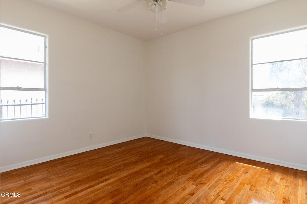 13936 Los Angeles Street Property Photo 8