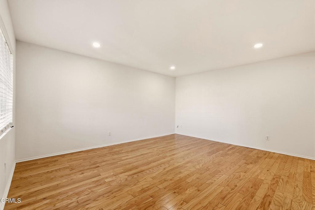 408 Burchett Street 11 Property Photo 6