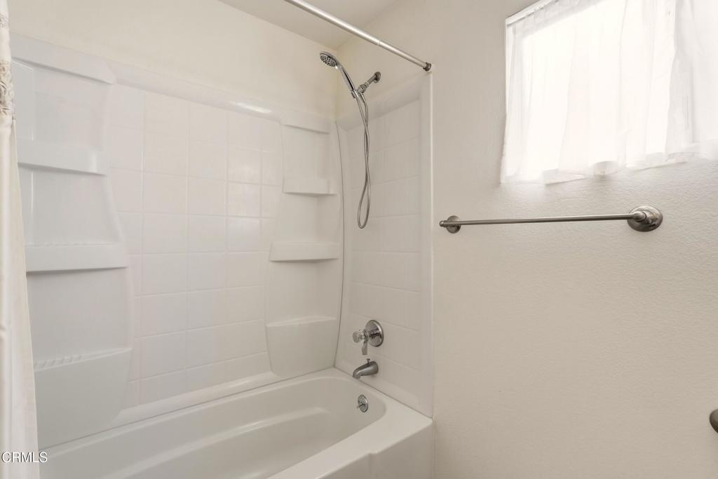 408 Burchett Street 11 Property Photo 16