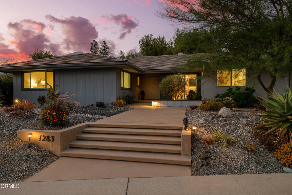 1283 Oakglen Avenue Property Photo 1