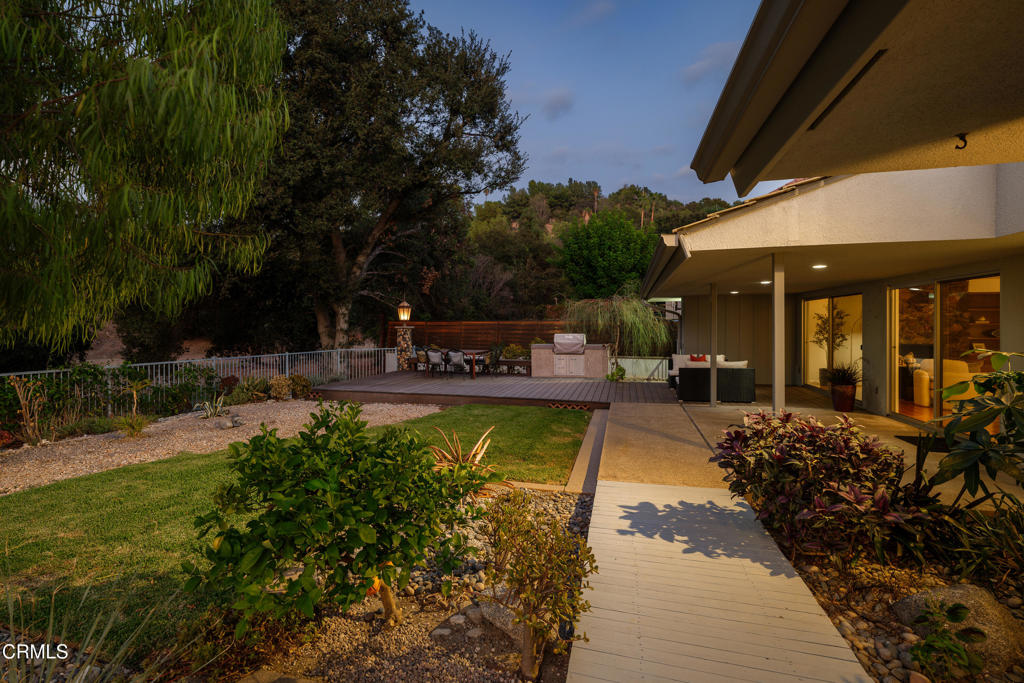 1283 Oakglen Avenue Property Photo 47
