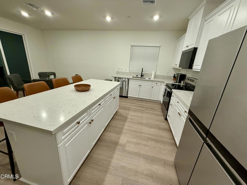 45141 Kingbird Lane Property Photo 5