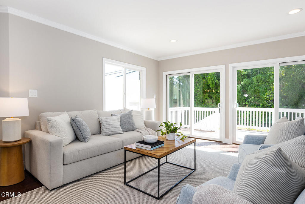 2064 Galbreth Road Property Photo 19