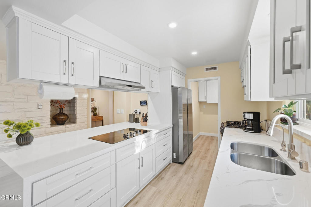 357 Oakcliff Road Property Photo 4