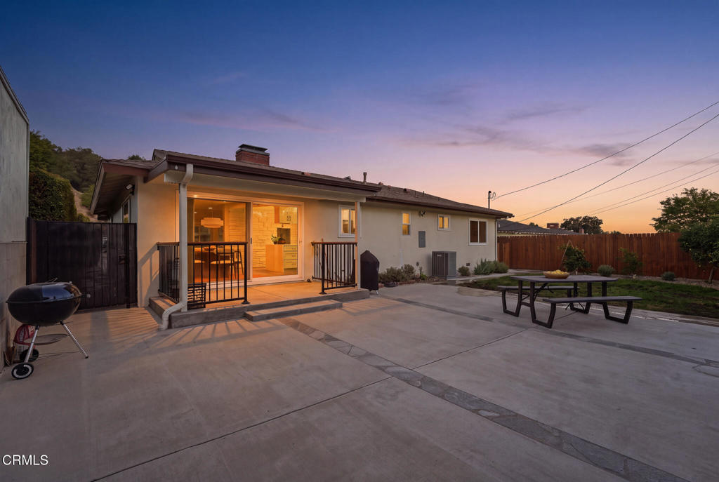 357 Oakcliff Road Property Photo 14