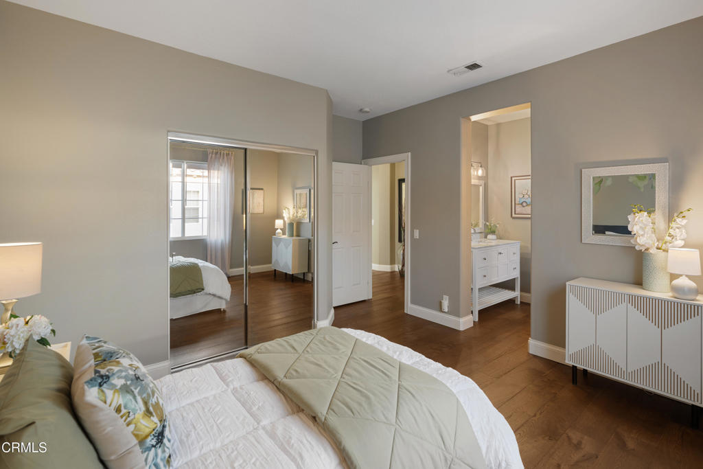 813 W Gabrielino Court Property Photo 44