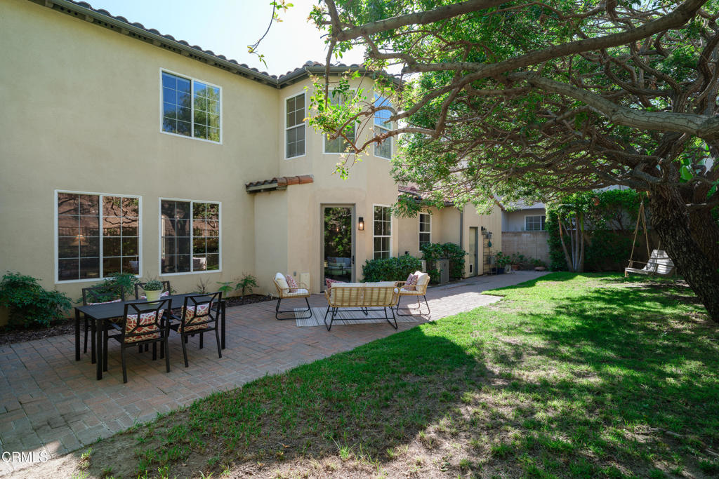 813 W Gabrielino Court Property Photo 54