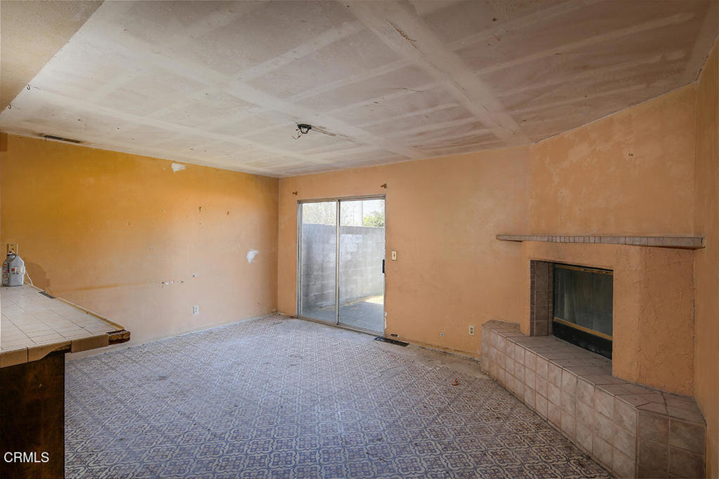 11100 Carmenita Road Property Photo 4
