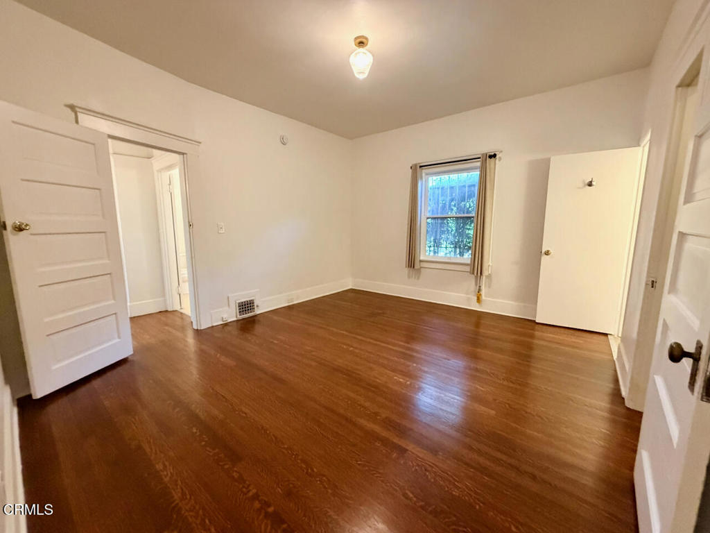 1614 Golden Gate Avenue Property Photo 13