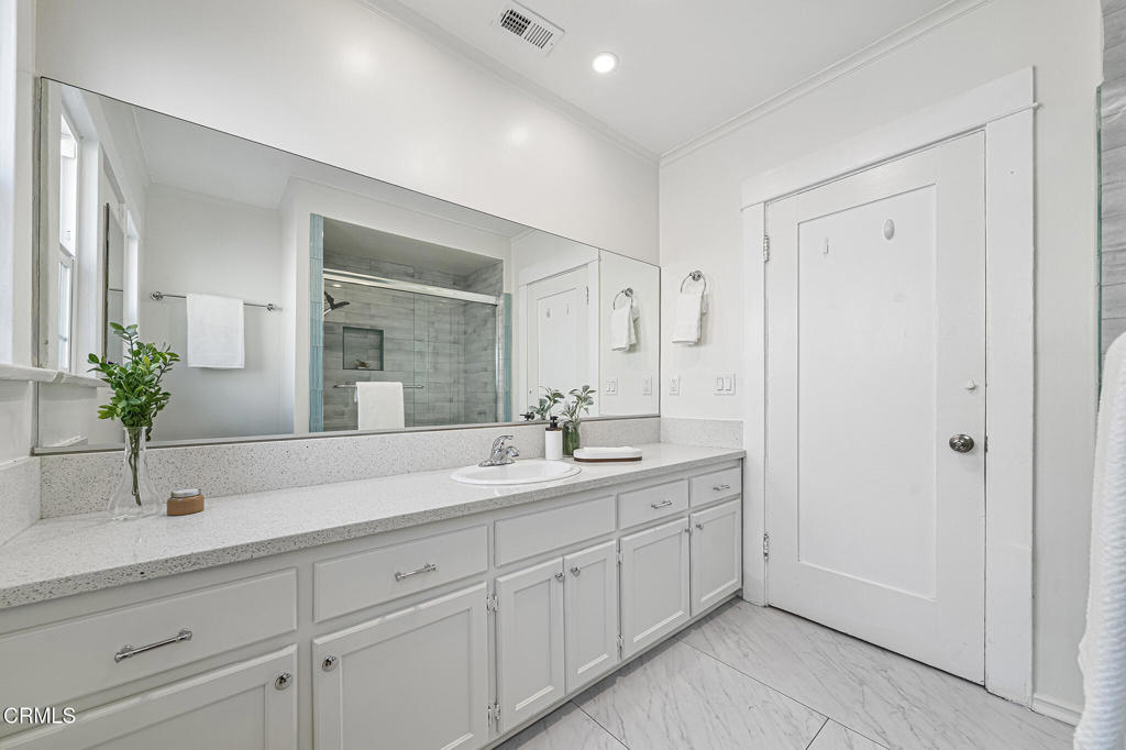 101 S El Molino Street Property Photo 29