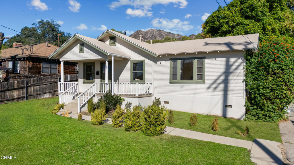 10814 Plainview Avenue Property Photo 3