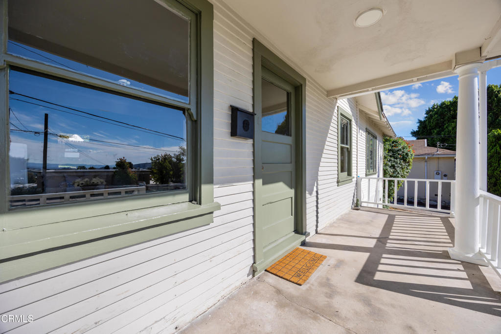 10814 Plainview Avenue Property Photo 5