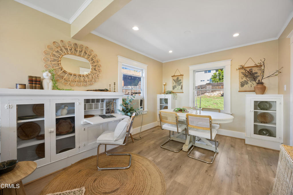 10814 Plainview Avenue Property Photo 11