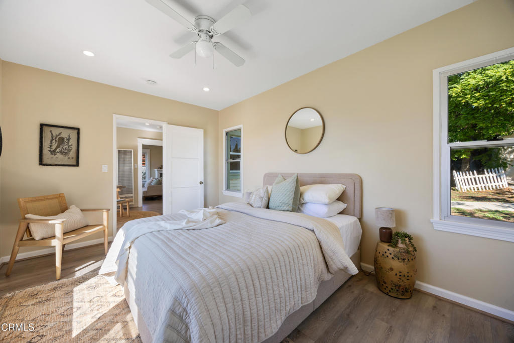 10814 Plainview Avenue Property Photo 21