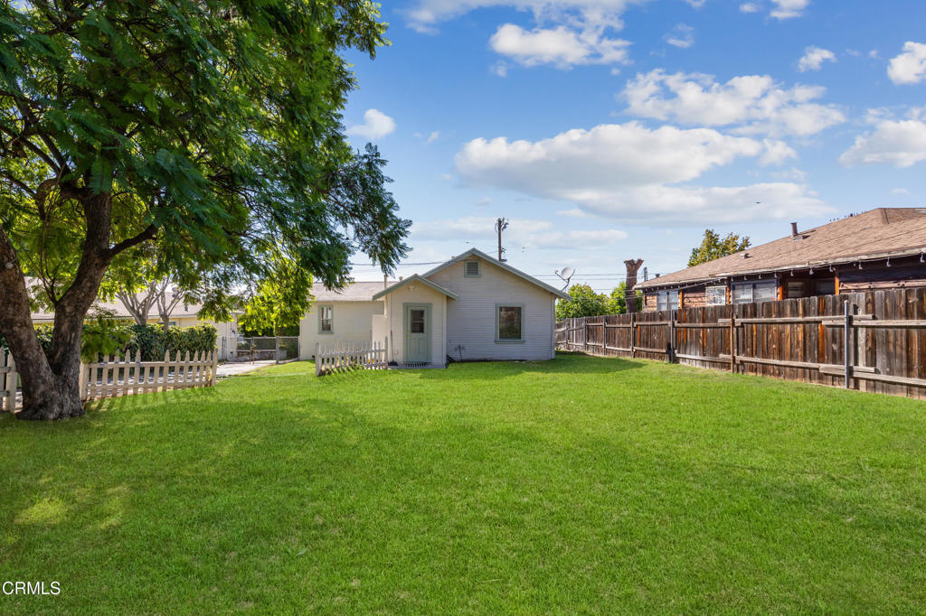 10814 Plainview Avenue Property Photo 28