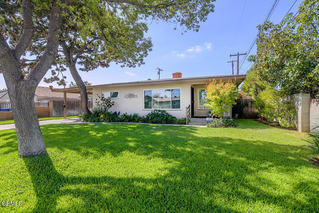 2326 W Clydewood Avenue Property Photo 1