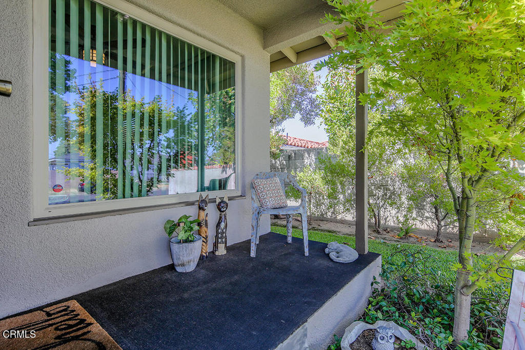 2326 W Clydewood Avenue Property Photo 2