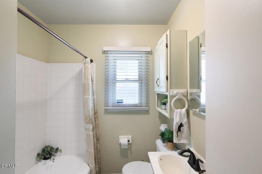 2326 W Clydewood Avenue Property Photo 12