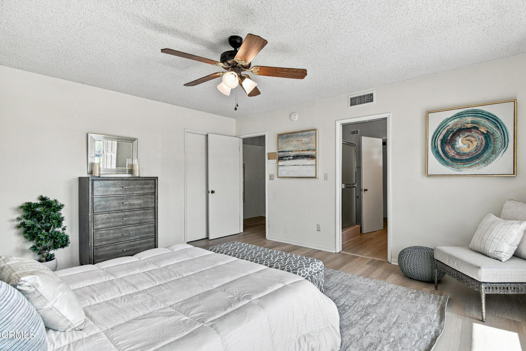 20601 Kingsbury Street Property Photo 19