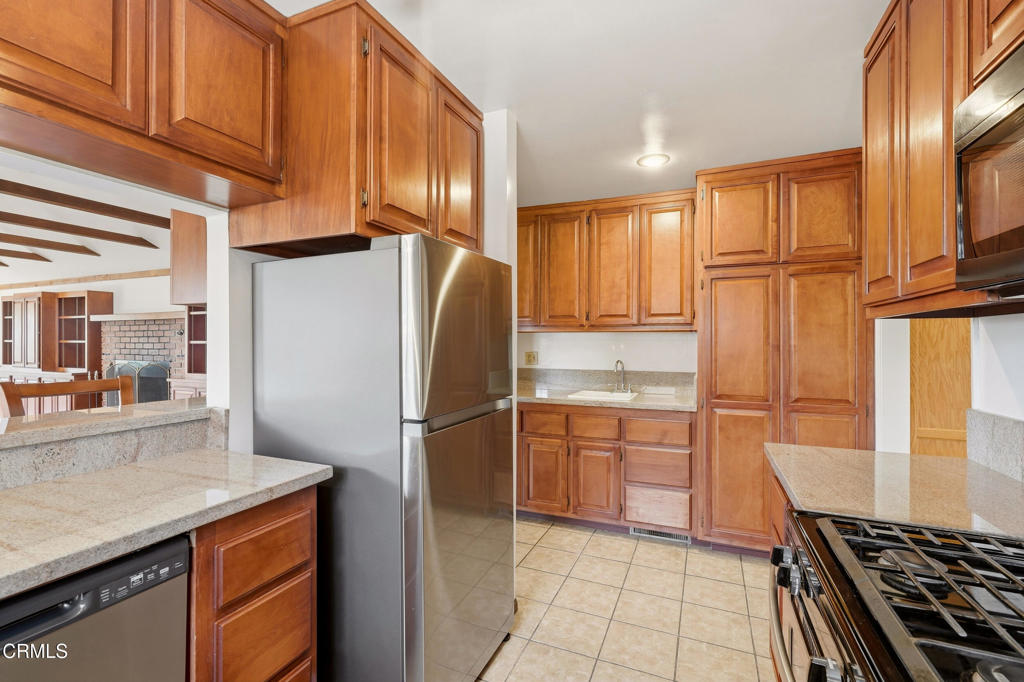 68 W Mira Monte Avenue Property Photo 10