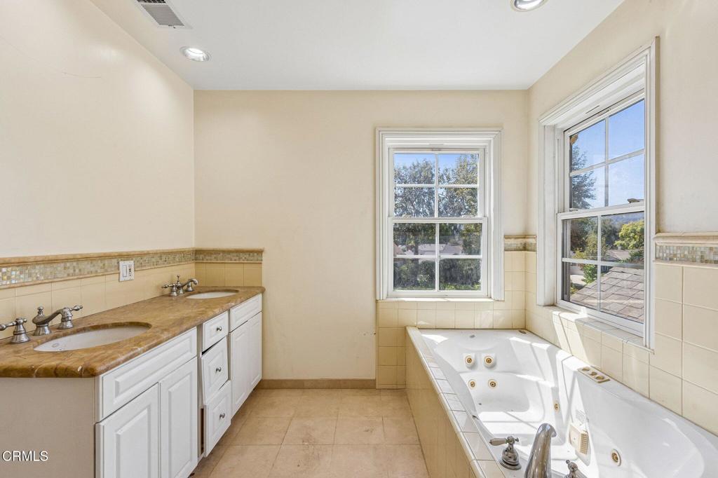 4803 Burgoyne Lane Property Photo 36