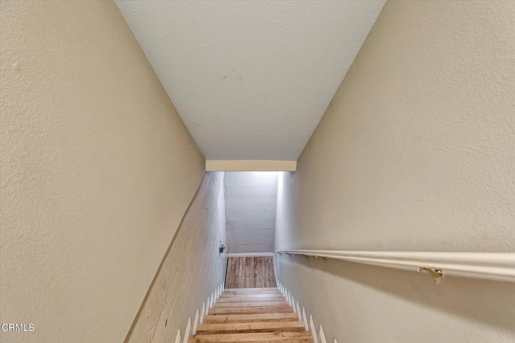 719 E Tujunga D Property Photo 22