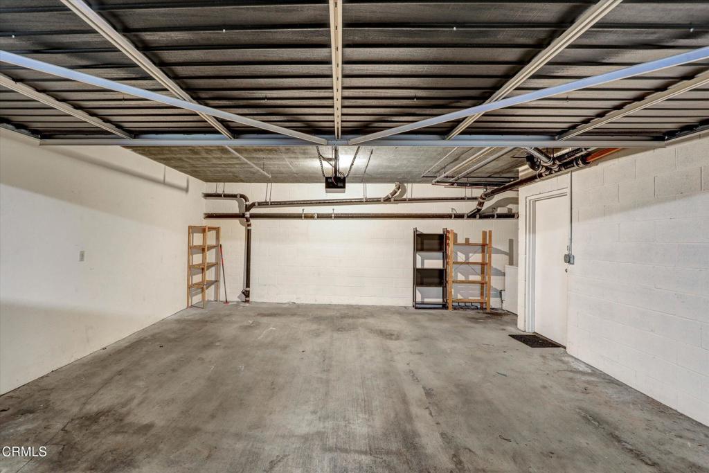 719 E Tujunga D Property Photo 39