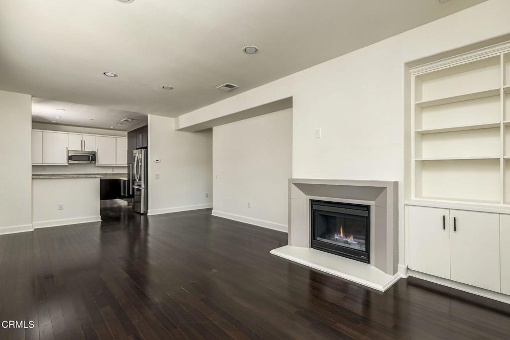 10609 Bloomfield Street 207 Property Photo 6