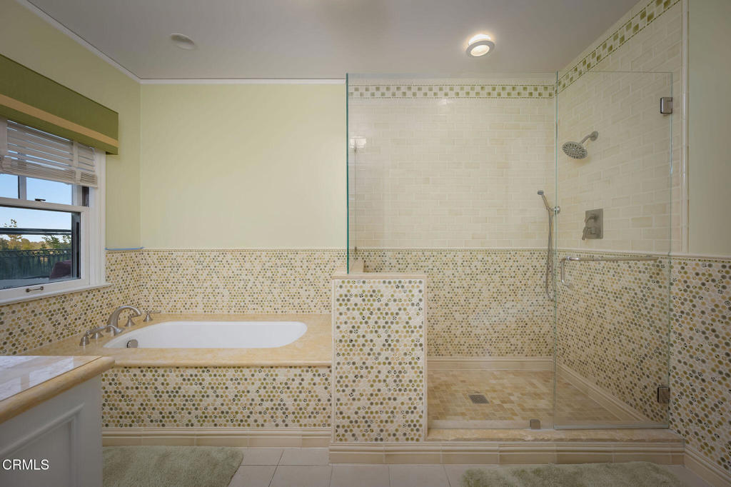 1211 Wellington Avenue Property Photo 72