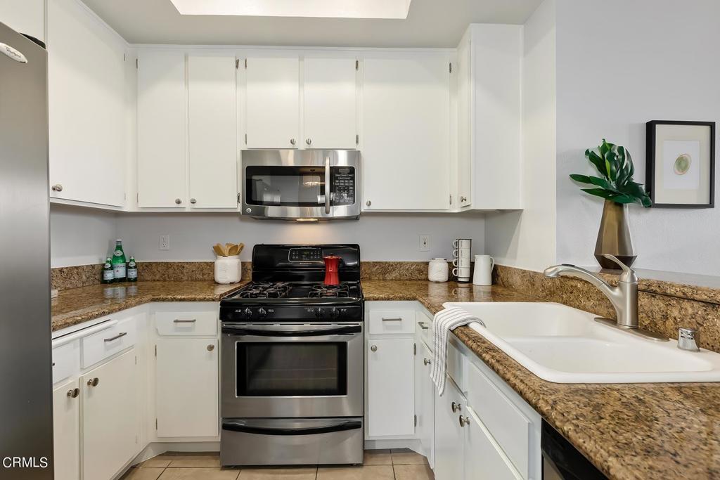 221 S Oak Knoll Avenue 304 Property Photo 20