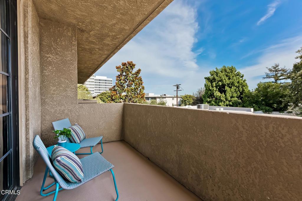 221 S Oak Knoll Avenue 304 Property Photo 27