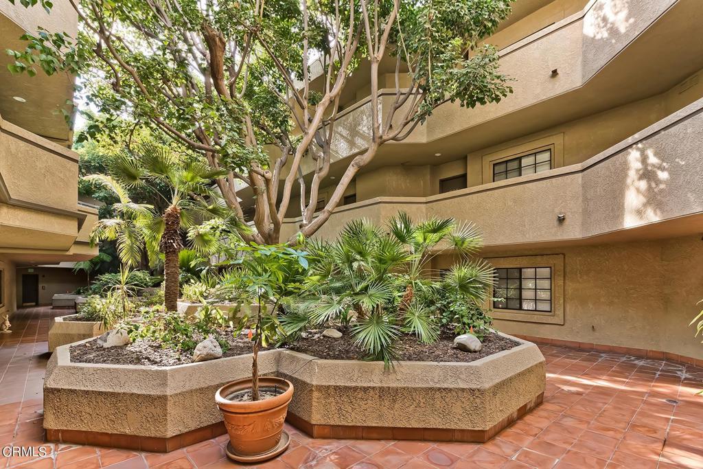 221 S Oak Knoll Avenue 304 Property Photo 30