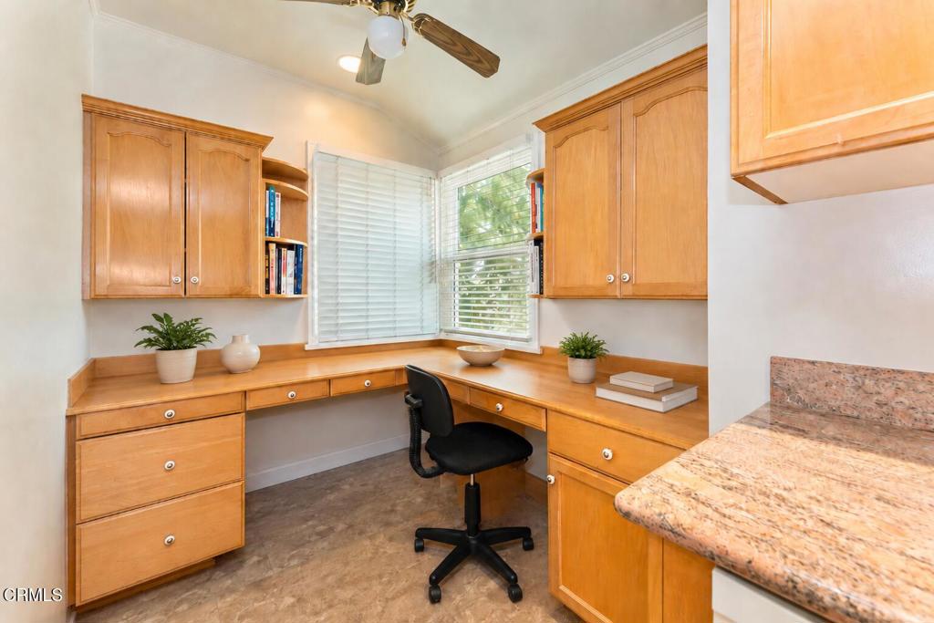 1617 N Verdugo Road Property Photo 4