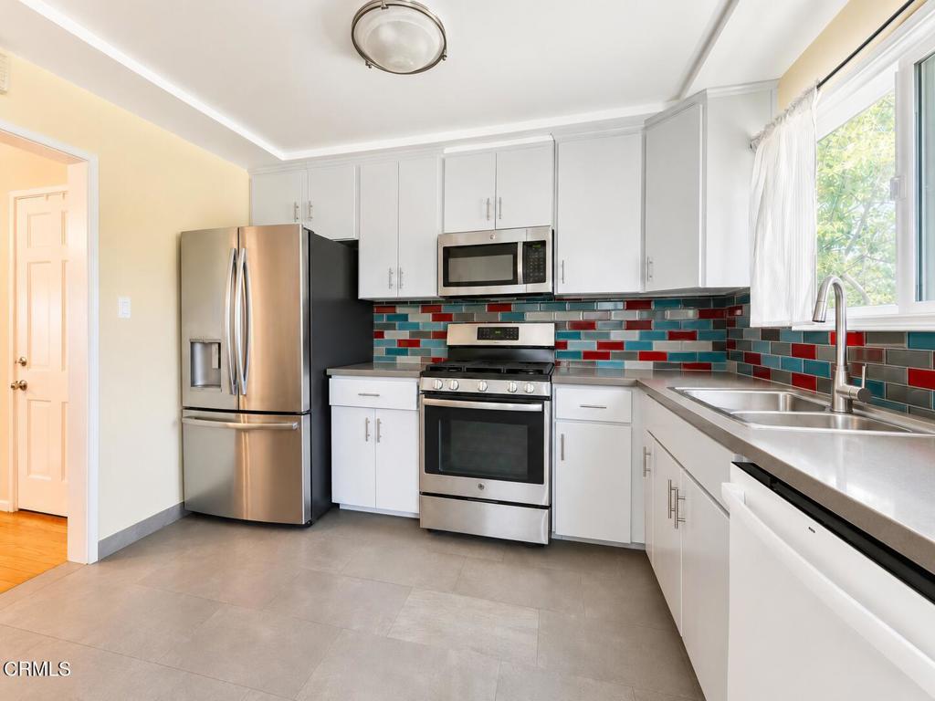 1617 N Verdugo Road Property Photo 13