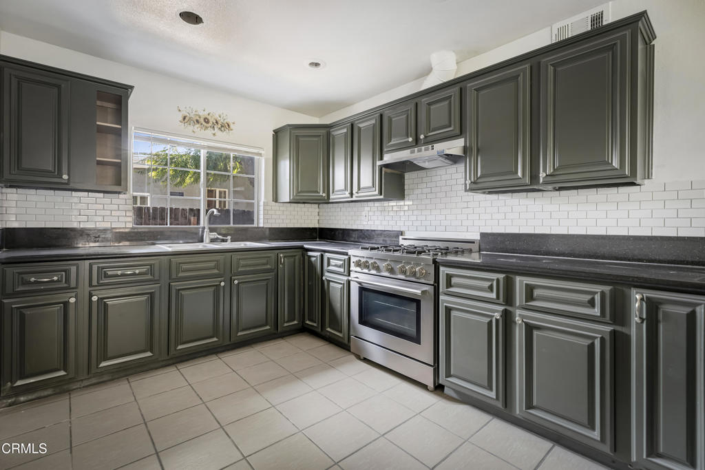 9824 Catawba Avenue Property Photo 6