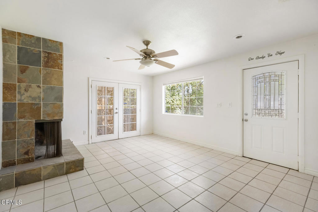 9824 Catawba Avenue Property Photo 6