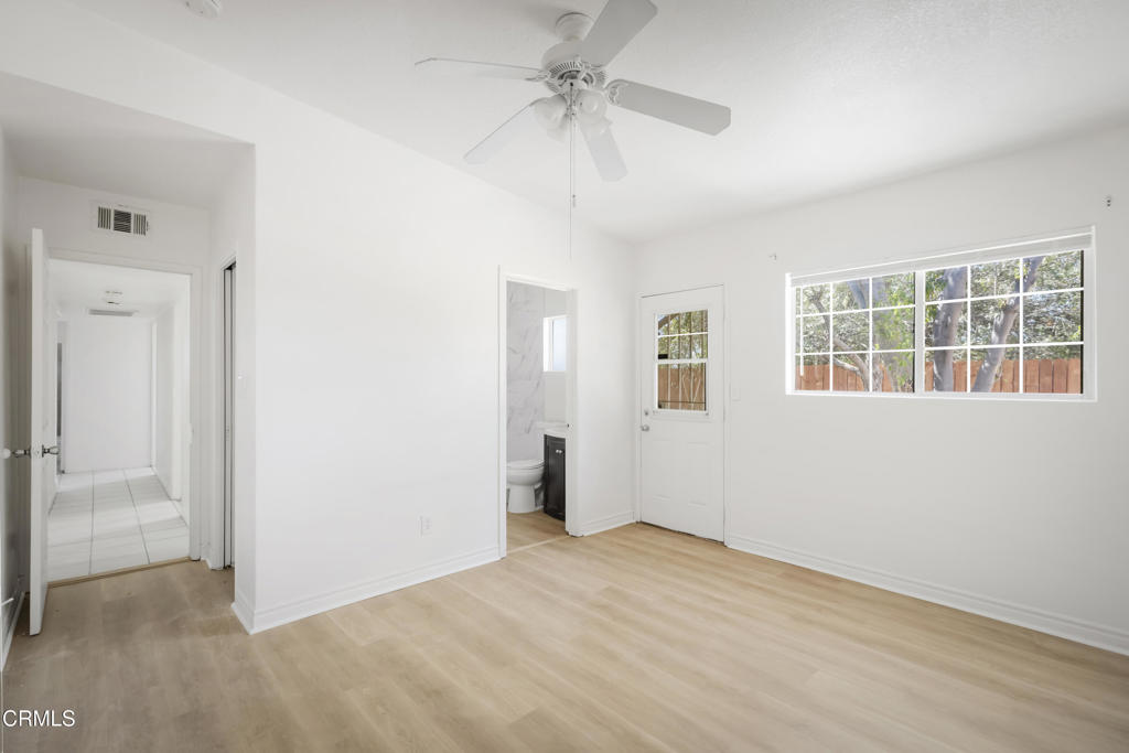 9824 Catawba Avenue Property Photo 8
