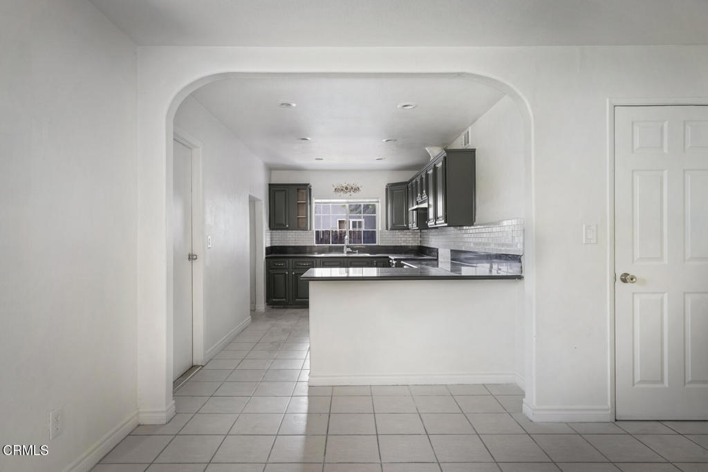 9824 Catawba Avenue Property Photo 12